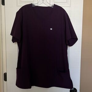 Women's Dark Purple Scrub Top. Size XXL with Pockets.